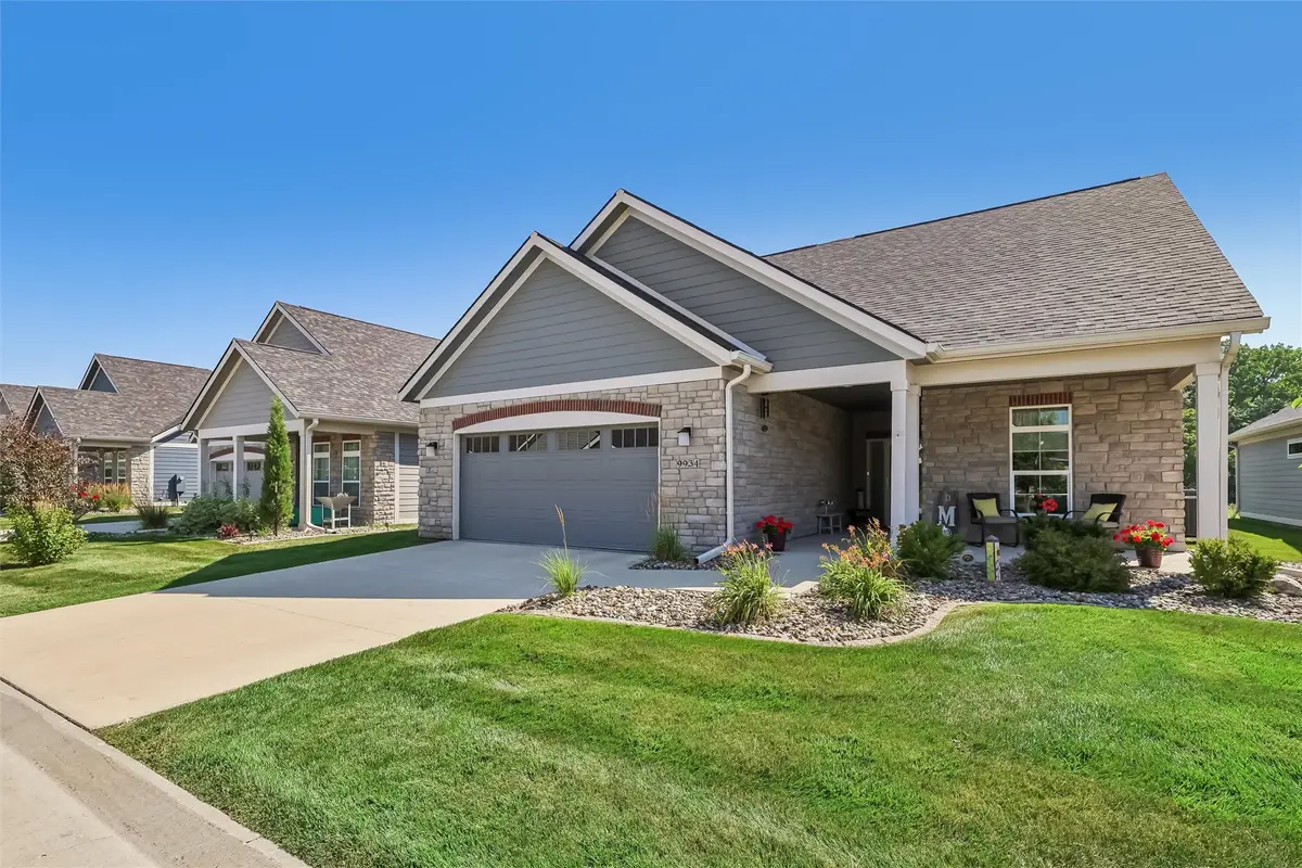 9934 Alexander Circle, West Des Moines, IA 50266 - #1