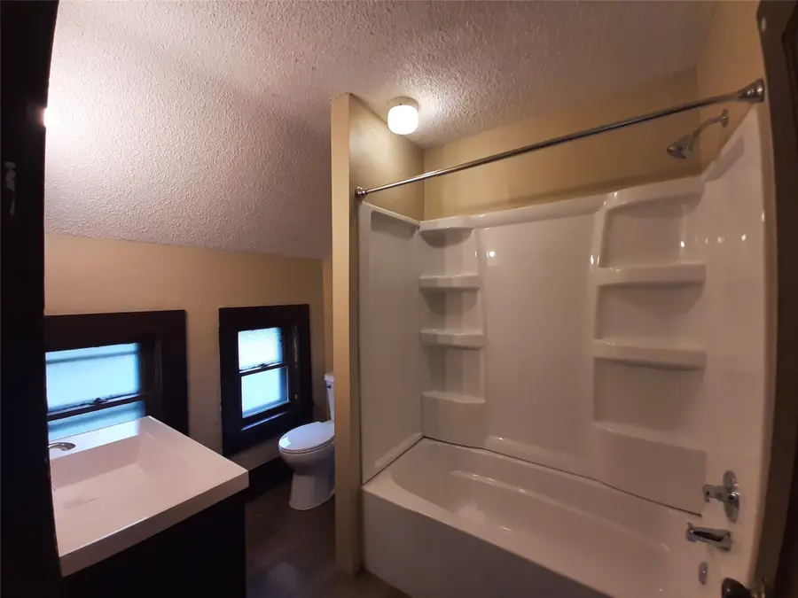 757 17th Street, Des Moines, IA 50314 - #3