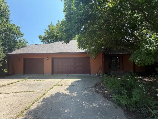 1818 Patricia Court, Winterset, IA 50273