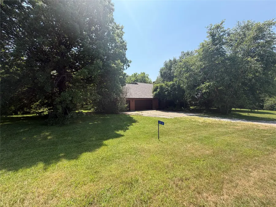1818 Patricia Court, Winterset, IA 50273 - #2
