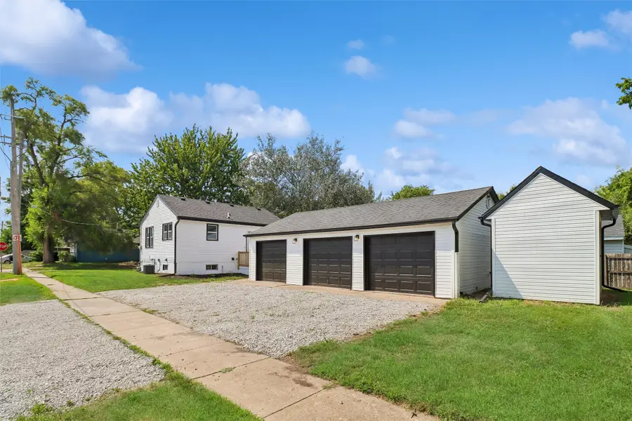 1601 E 21st Street, Des Moines, IA 50317 - #3