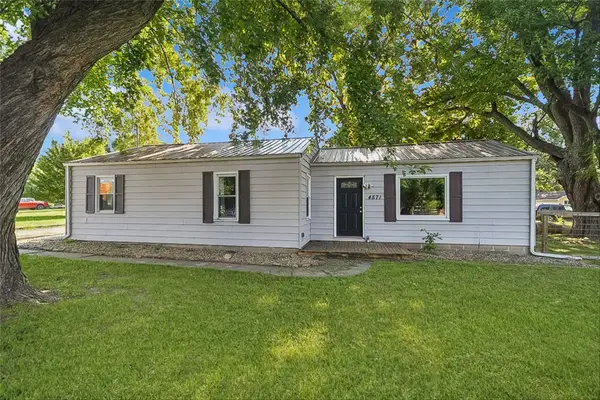 4571 E 38th Street, Des Moines, IA 50317