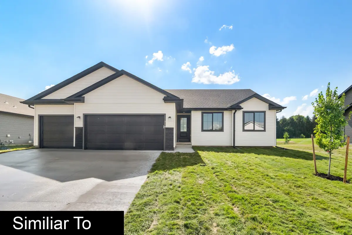 3120 9th Avenue Sw, Altoona, IA 50009 - #1