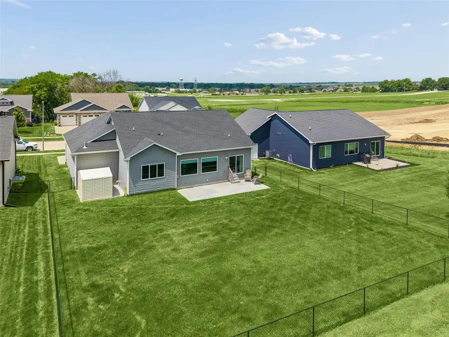 1823 Crabapple Lane, Granger, IA 50109 - #3