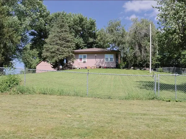 8753 SW 9th Street, Des Moines, IA 50320