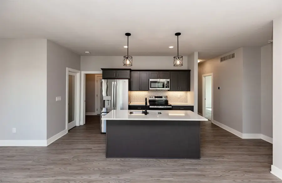 860 Gray Avenue, Waukee, IA 50263 - #3