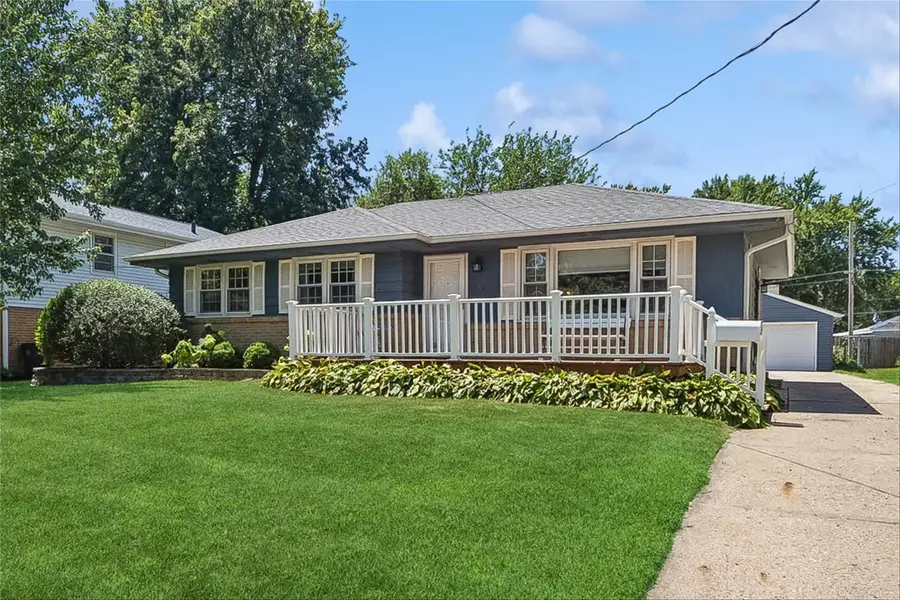 2710 48th Place, Des Moines, IA 50310 - #2