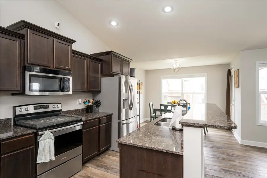 2434 NW Ashland Parkway, Ankeny, IA 50023 - #2