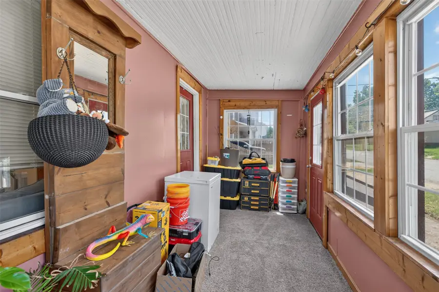 1017 E 13th Street, Des Moines, IA 50316 - #3