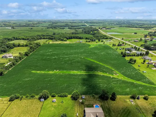 Outlot X Meadow Brook Est Plat 1 Road, Runnells, IA 50327