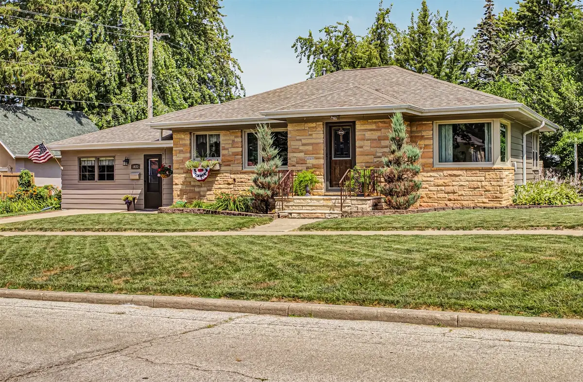 1023 3rd Street, Boone, IA 50036 - #1