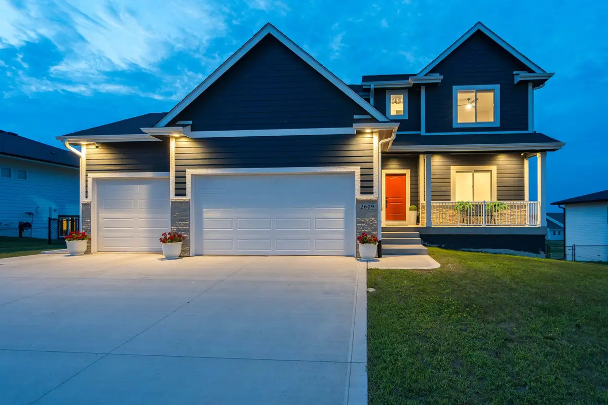2609 Blooming Heights Drive, Norwalk, IA 50211 - #1