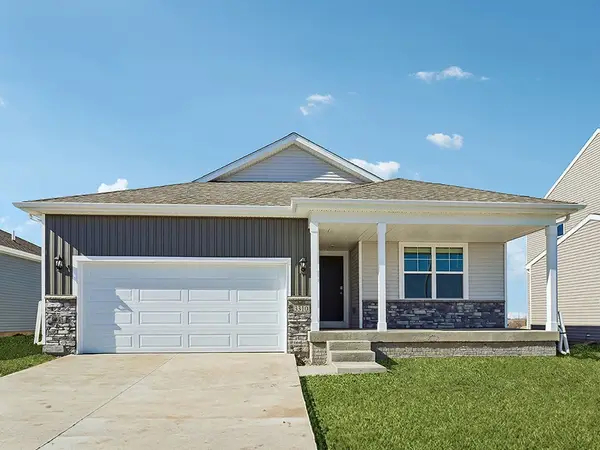 800 Hearthside Avenue Nw, Bondurant, IA 50035