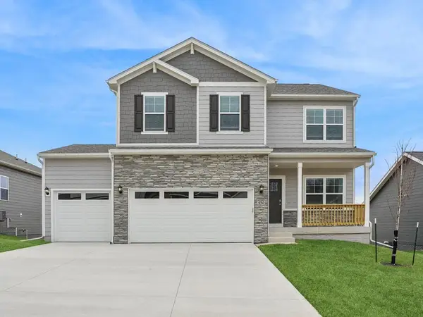 303 39th Street Sw, Altoona, IA 50009