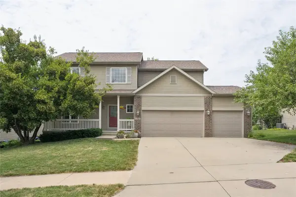 6906 Lewis Carroll Court, Johnston, IA 50131