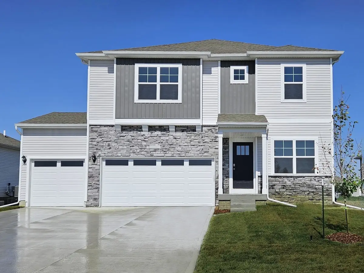 3400 Paradise Lane, Waukee, IA 50263 - #1