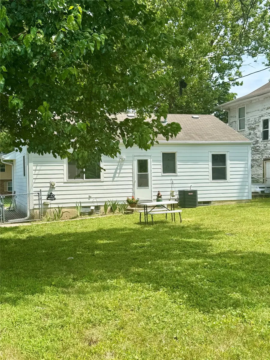 1154 19th Street, Des Moines, IA 50314 - #2