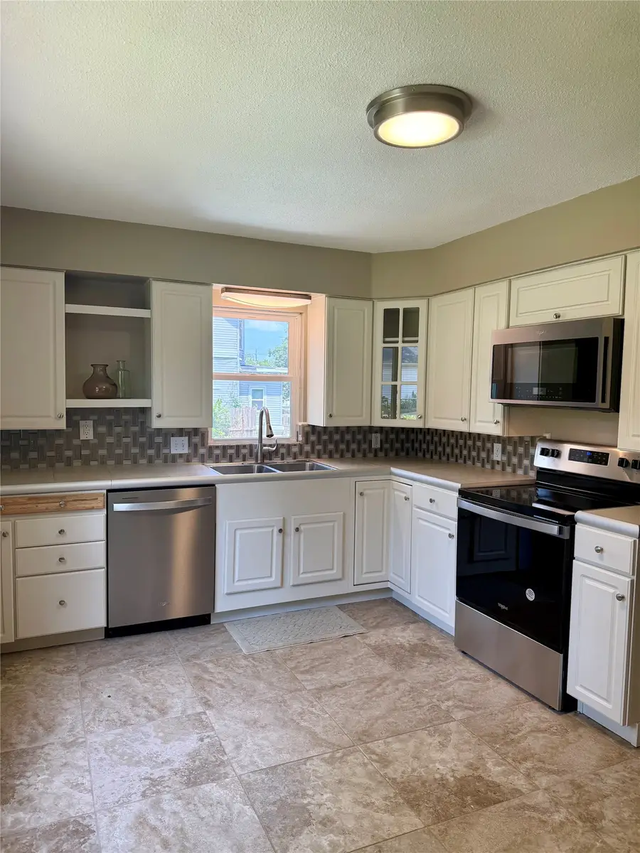 1154 19th Street, Des Moines, IA 50314 - #3