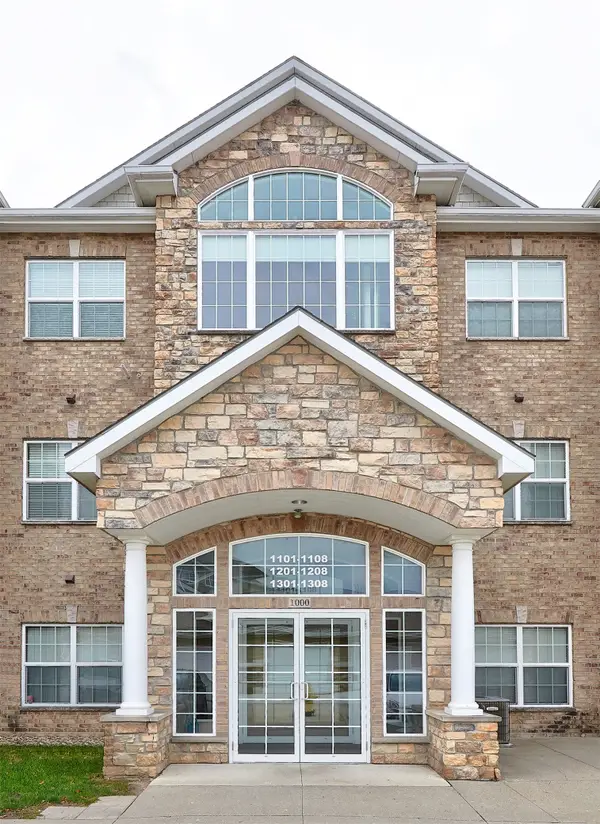 8350 Ep True Parkway #1206, West Des Moines, IA 50266