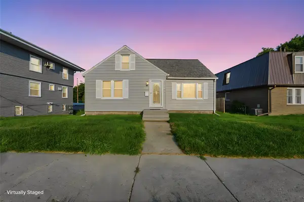 810 6th Street, Nevada, IA 50201