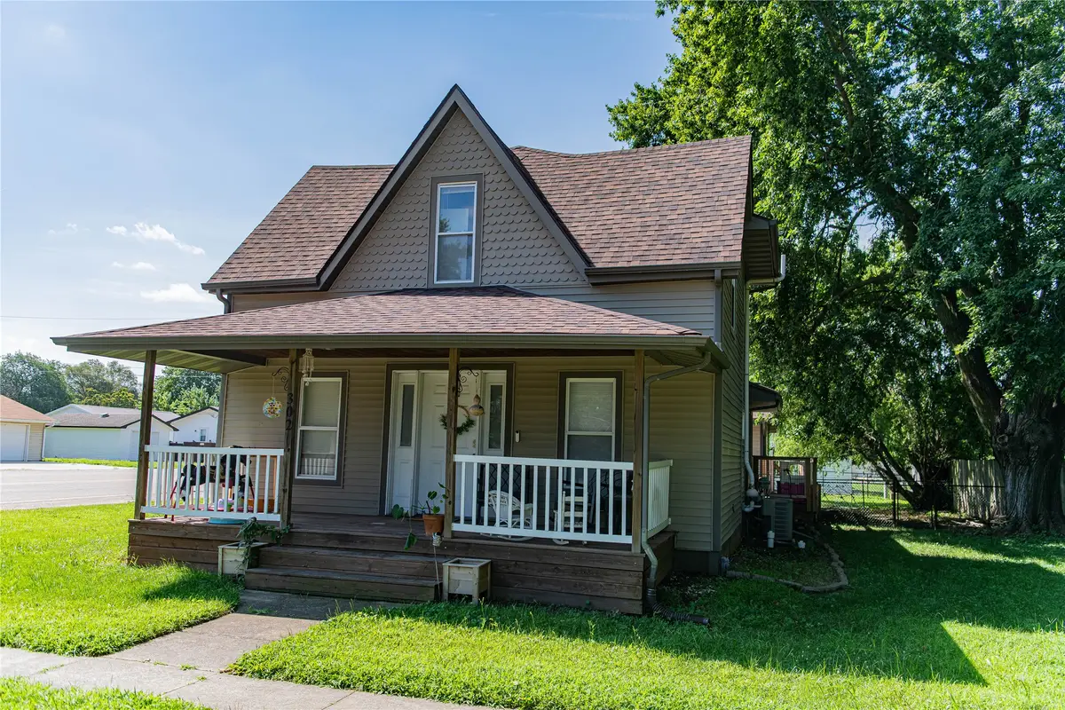 302 W Marion Street, Monroe, IA 50170 - #1