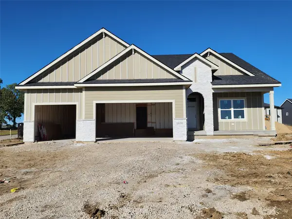 1606 NE Pine Lake Drive, Ankeny, IA 50021