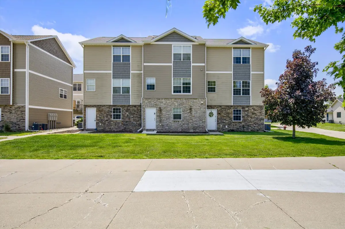 1305 S G Avenue #30, Nevada, IA 50201 - #1