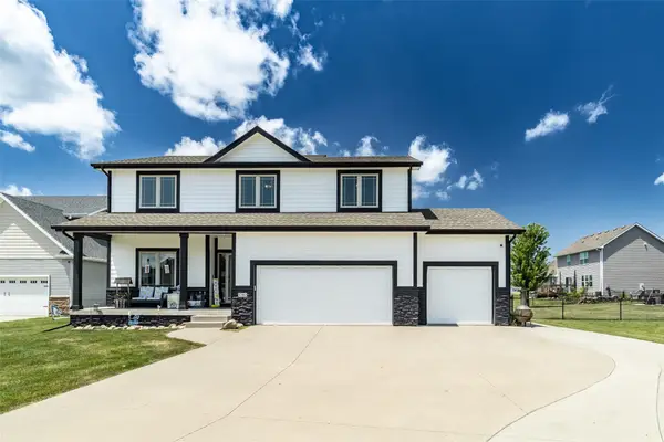 1282 Adams Street Se, Bondurant, IA 50035