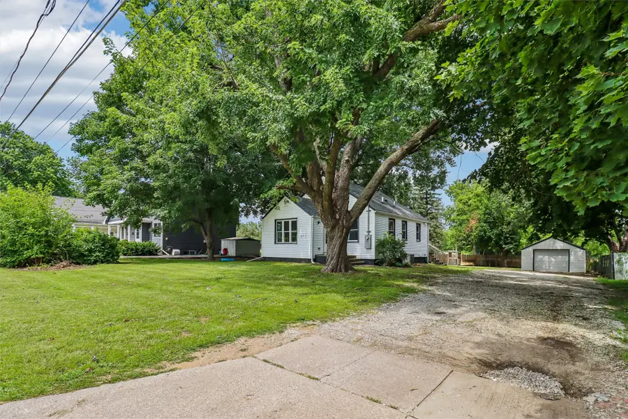 601 1st Street E, Altoona, IA 50009 - #3