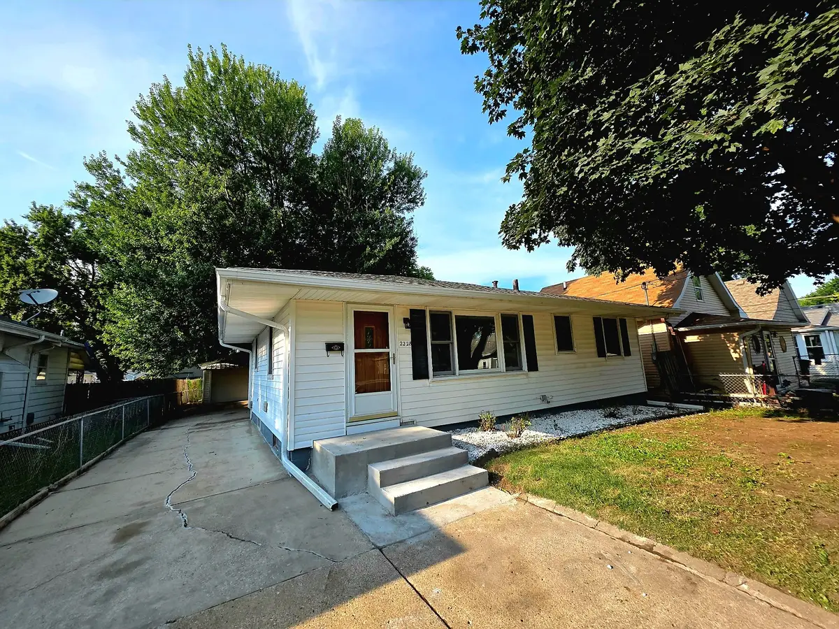 2228 Lyon Street, Des Moines, IA 50317 - #1