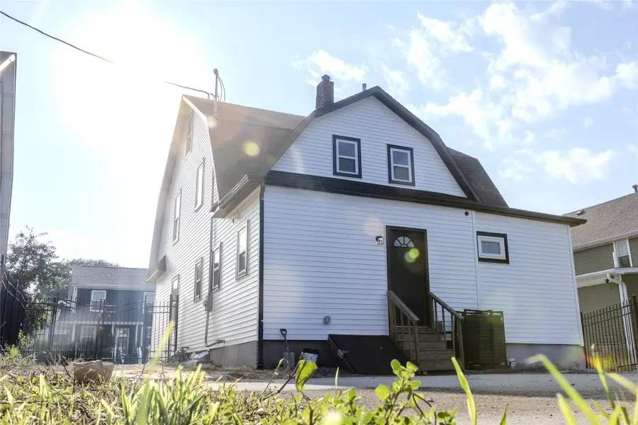 1423 7th Street, Des Moines, IA 50314 - #2