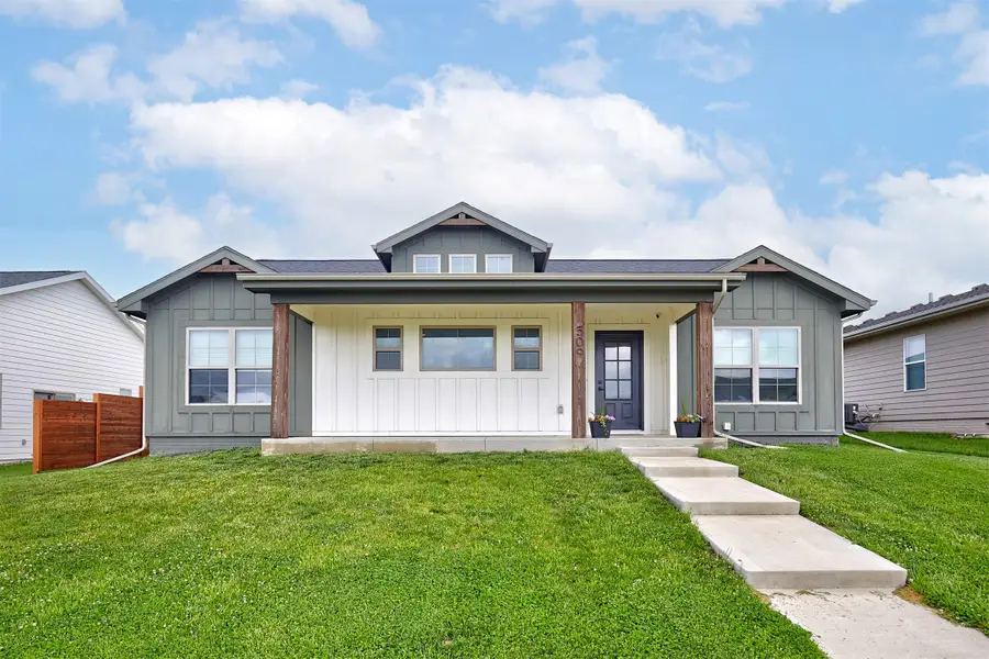 509 Sycamore Street, Dallas Center, IA 50063 - #2