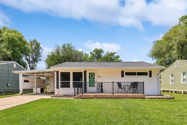 609 E 12th Street Place N, Newton, IA 50208