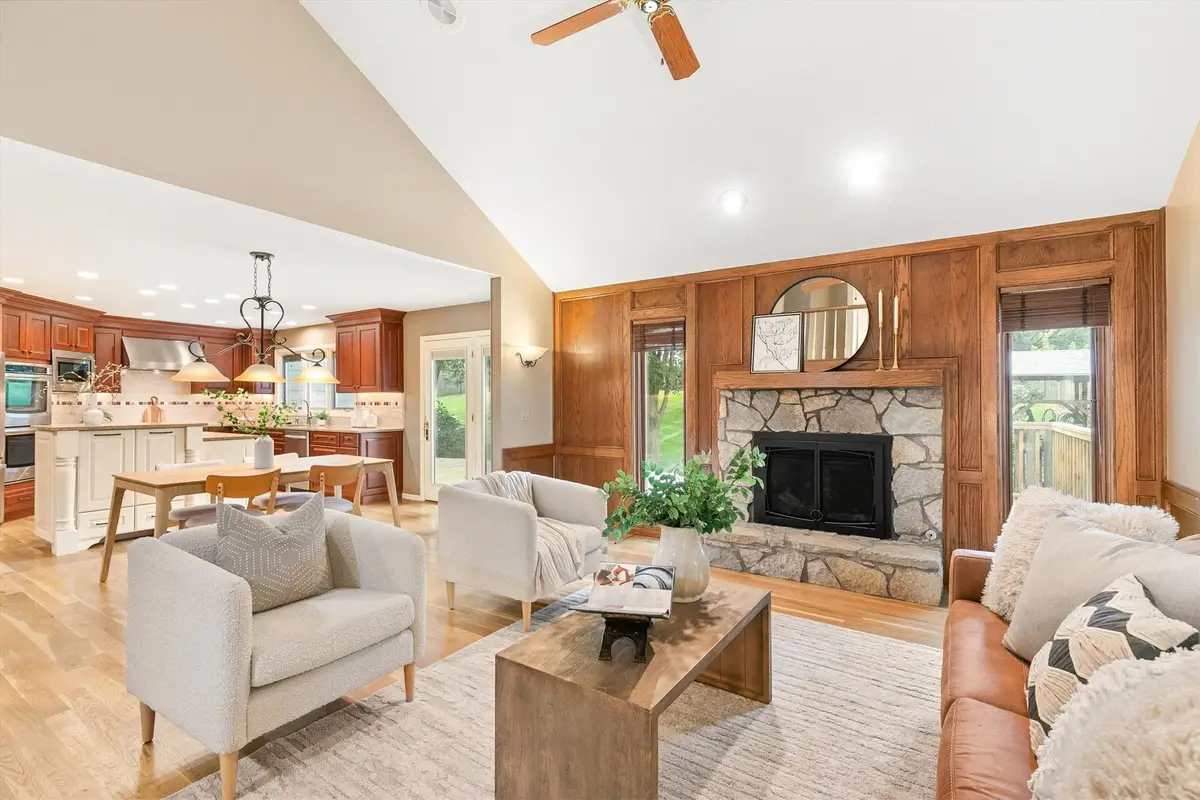 705 S 25th Court, West Des Moines, IA 50265 - #1