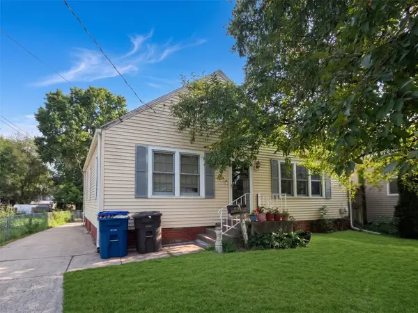 1421 Arthur Avenue, Des Moines, IA 50316