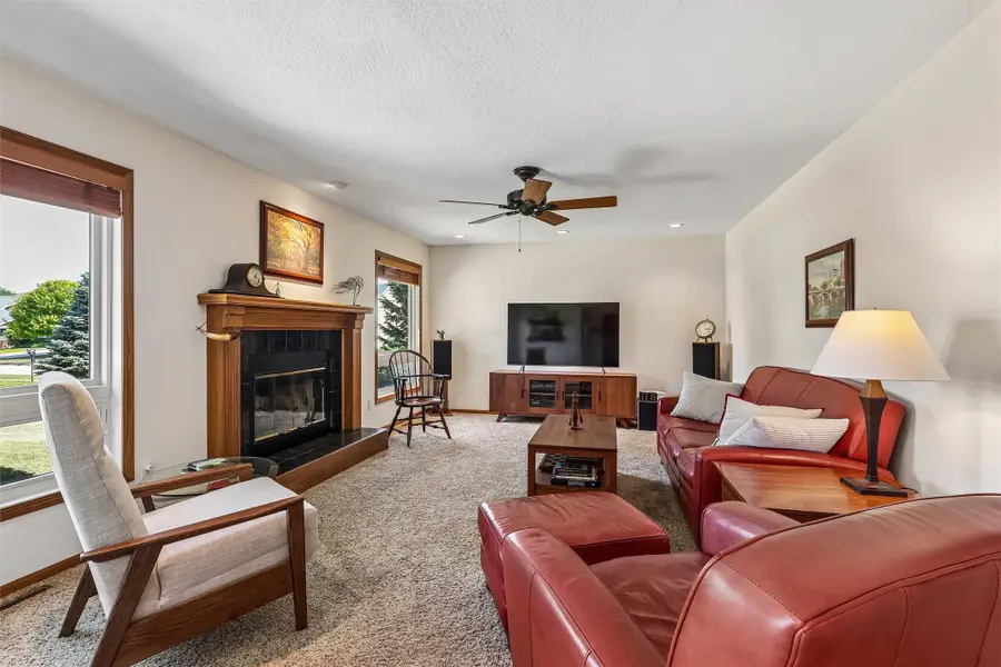 5405 NW 91st Street, Johnston, IA 50131 - #2