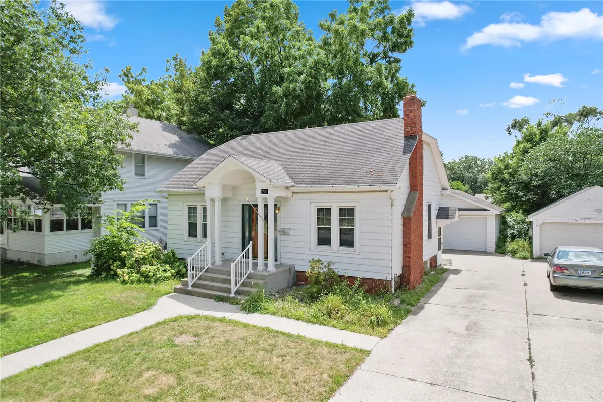1220 Lincoln Way, Ames, IA 50010 - #1