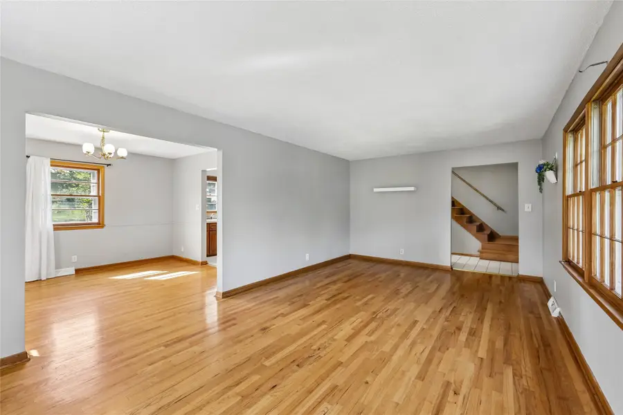 2608 Madison Avenue, Des Moines, IA 50310 - #2