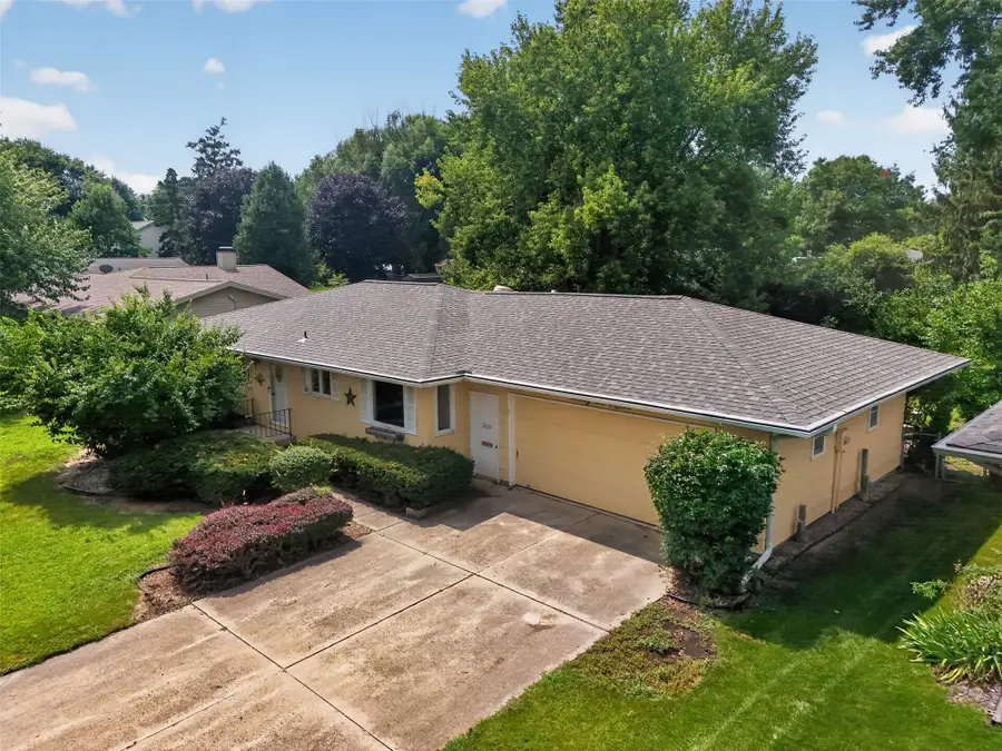 2615 Hoover Avenue, Ames, IA 50010 - #3