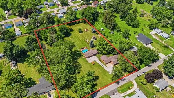 4290 NE 27th Street, Des Moines, IA 50317