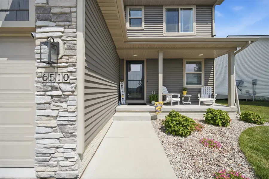 6510 Sunlight Drive, Pleasant Hill, IA 50327 - #3