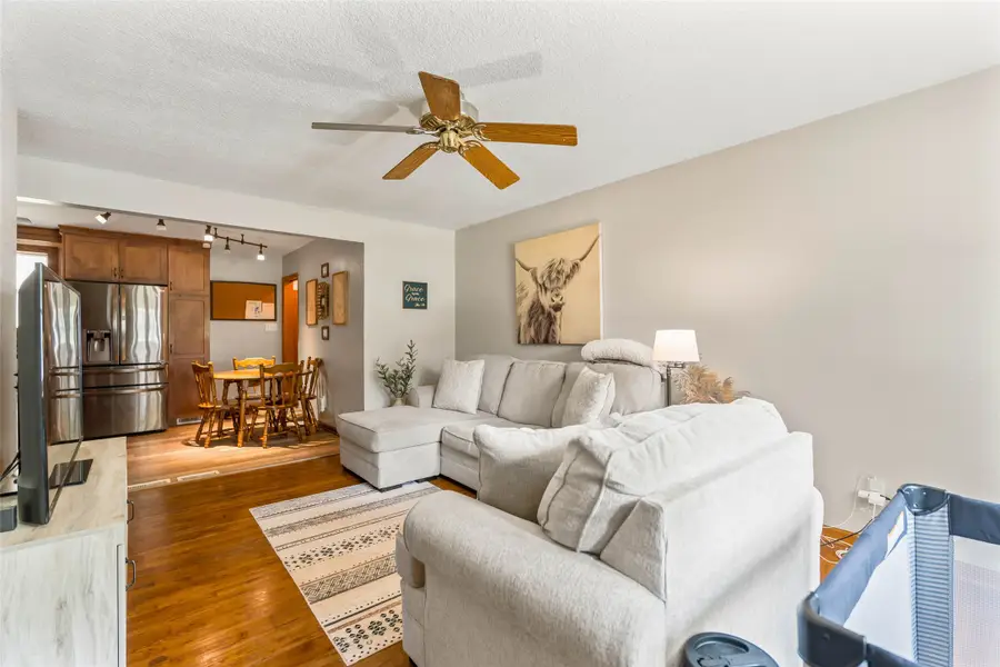 4900 Fairview Drive, Pleasant Hill, IA 50327 - #3