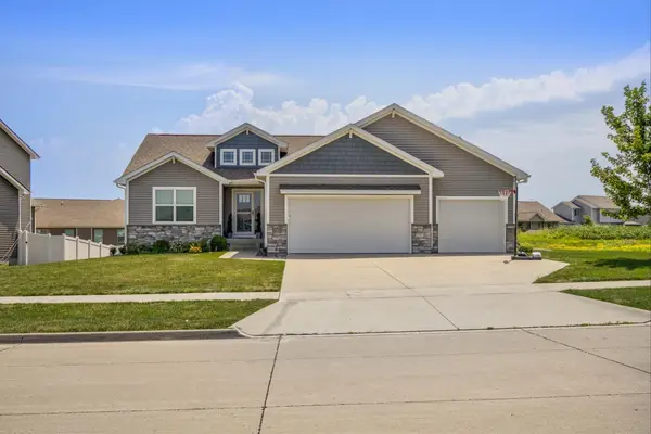 601 Colbie Blossom Lane Nw, Bondurant, IA 50035