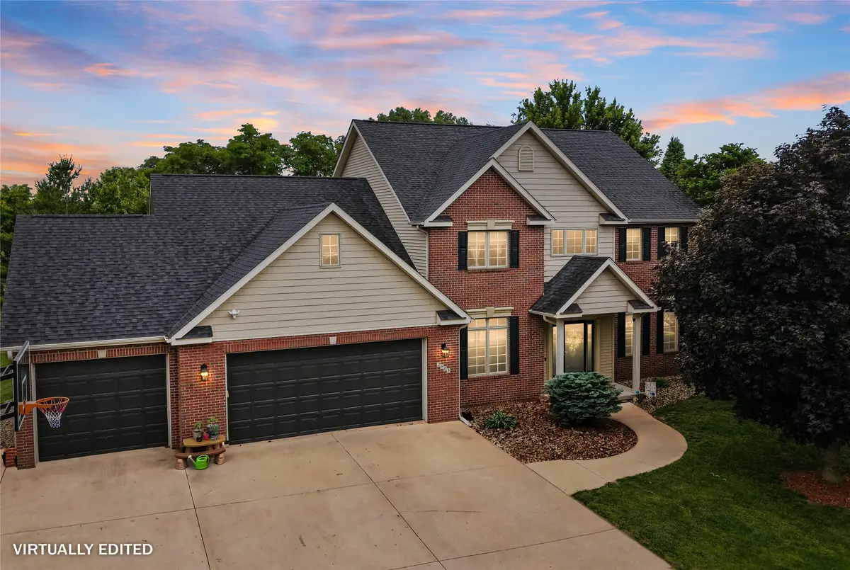 2605 Hemel Drive, Pella, IA 50219 - #1