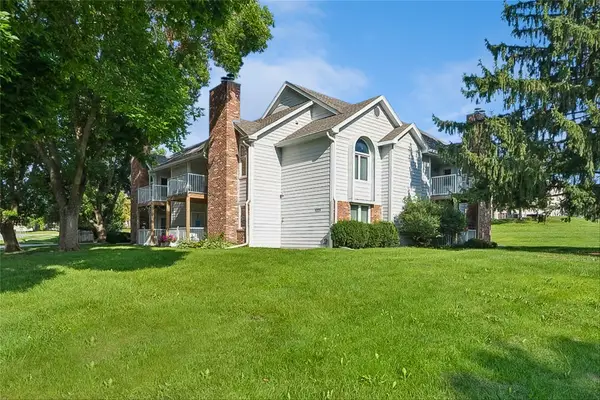 5221 Boulder Drive #7, West Des Moines, IA 50265