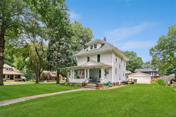 210 W Jackson Avenue, Indianola, IA 50125