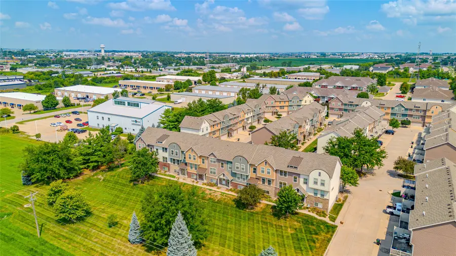 3600 SE Glenstone Drive #808, Grimes, IA 50111 - #3