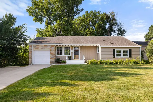 6116 Harwood Drive, Des Moines, IA 50312