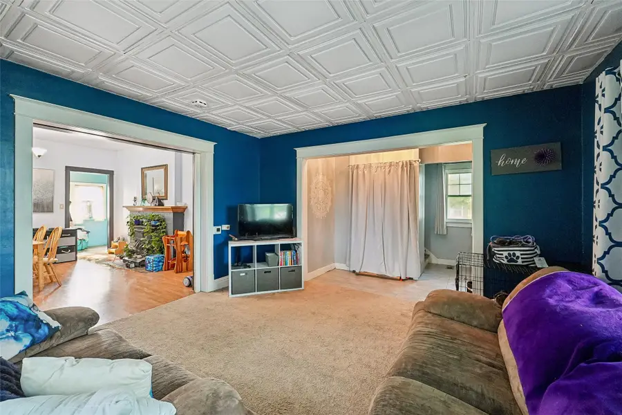 2710 SW 9th Street, Des Moines, IA 50315 - #3