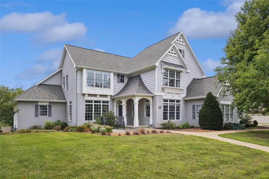 2621 Hemel Drive, Pella, IA 50219 - #2